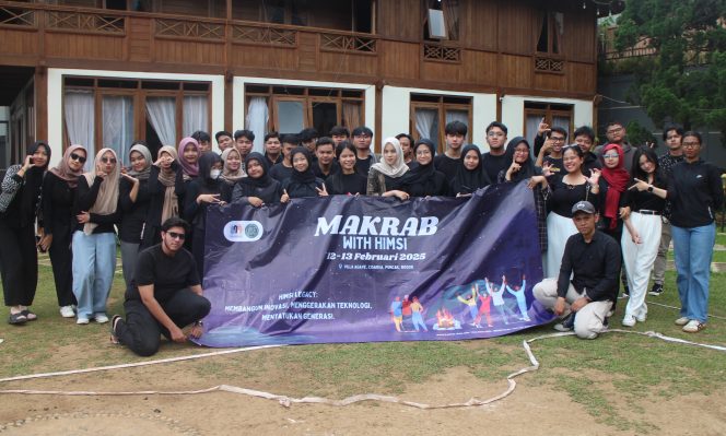 Keseruan dan Kepedulian: MAKRAB HIMSI UNM Gabungkan Keceriaan dan Aksi Sosial