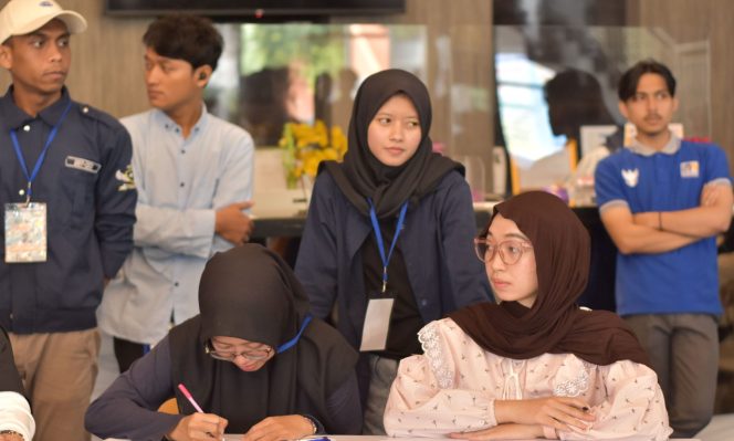 Bukan Pilih Salah Satu: Saat Akademik dan Organisasi Bisa Jalan Bersama